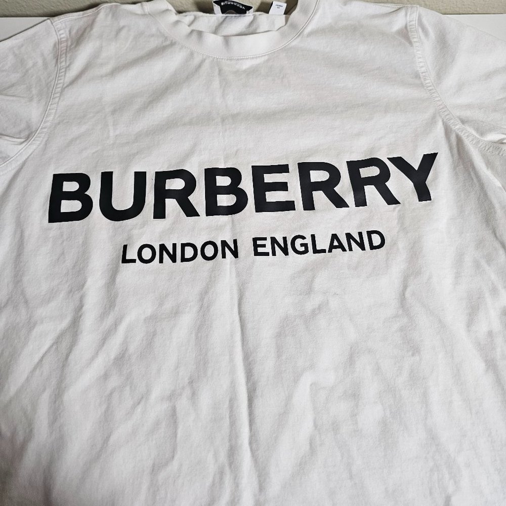 Authentic Burberry t shirt  women